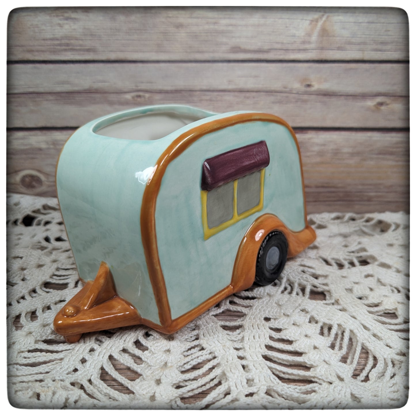 Camper planter (small)