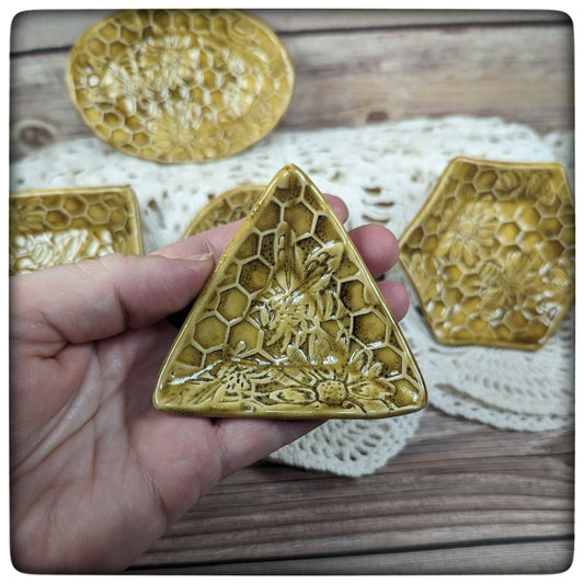Tiny Trinket dish (honeycomb)
