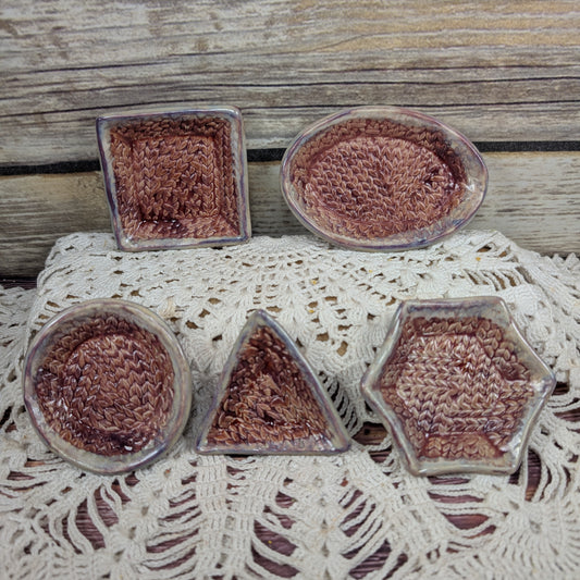 Tiny Trinket dish (knit stitch)