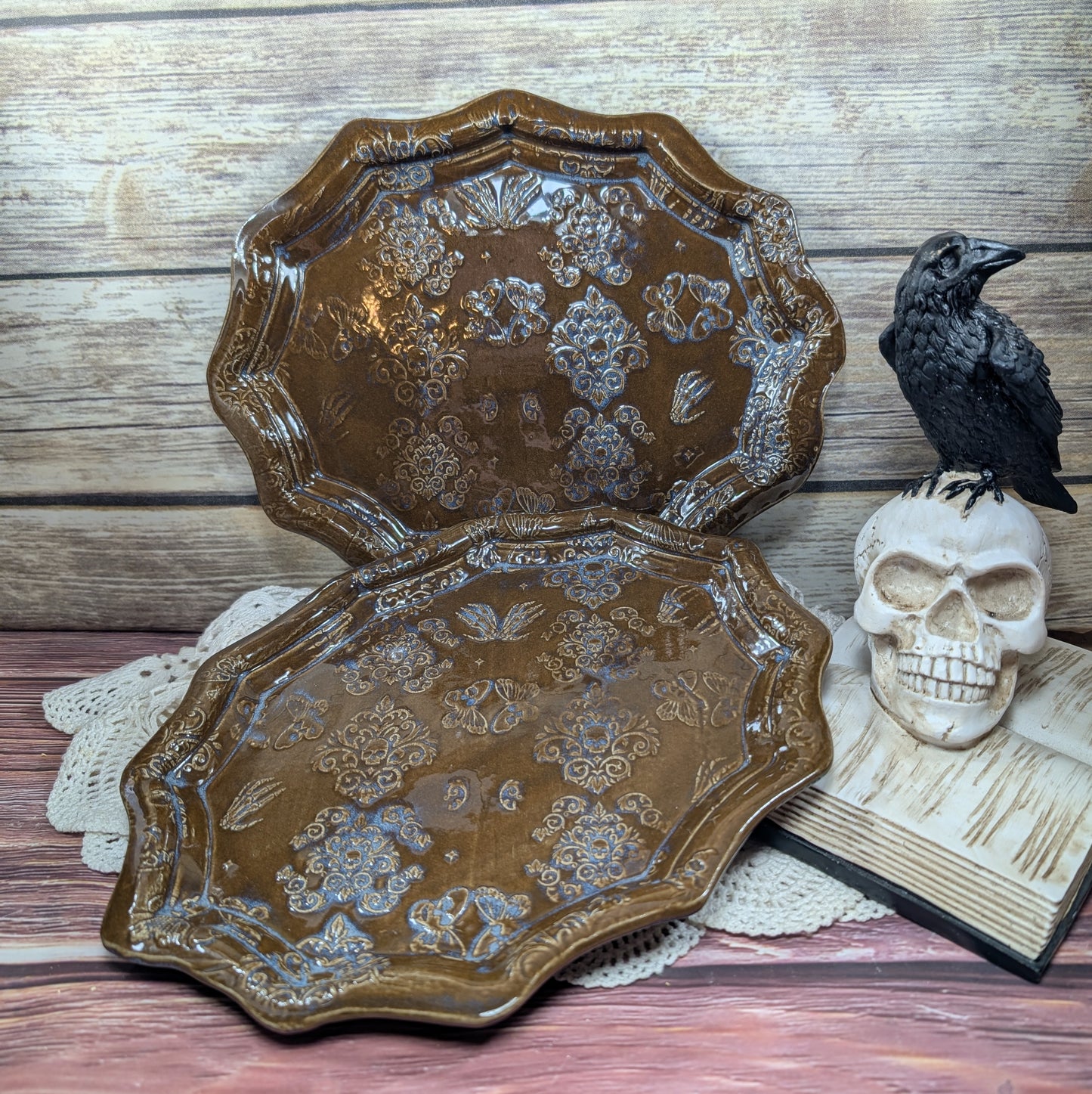 Large oval tray (butterfly skulls)