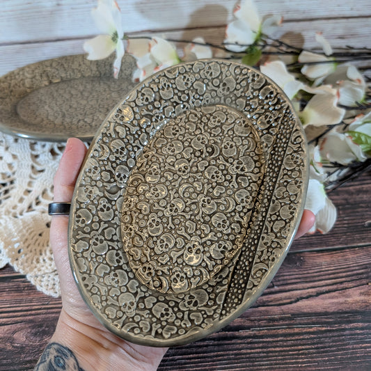 Skull soap dish (oval)