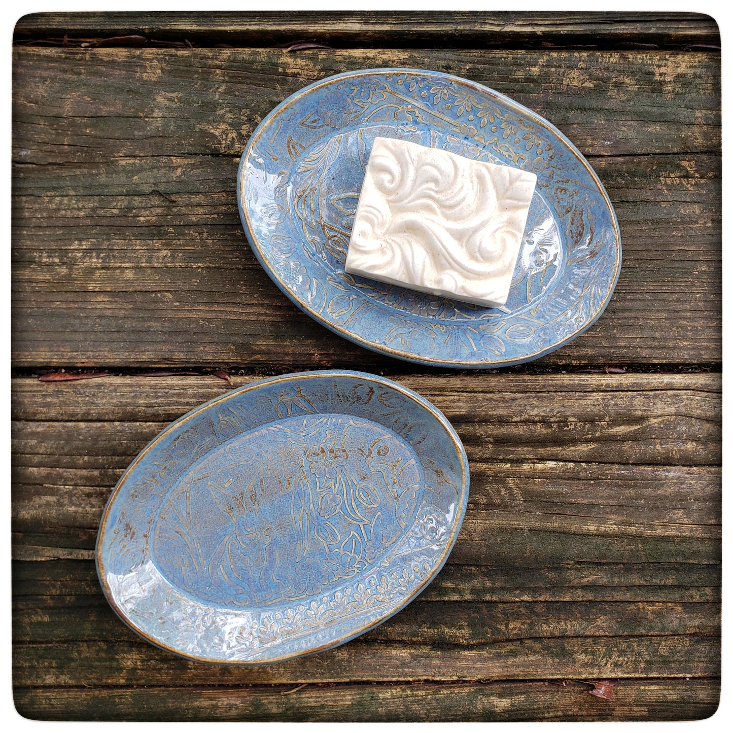 Rabbit soap dish (oval)