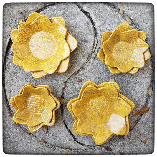 New in the shop: Nesting Honeycomb Dishes