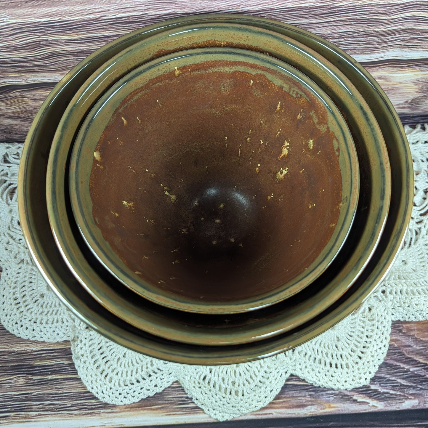 Nesting Mixing bowls (set of three; stoneware)