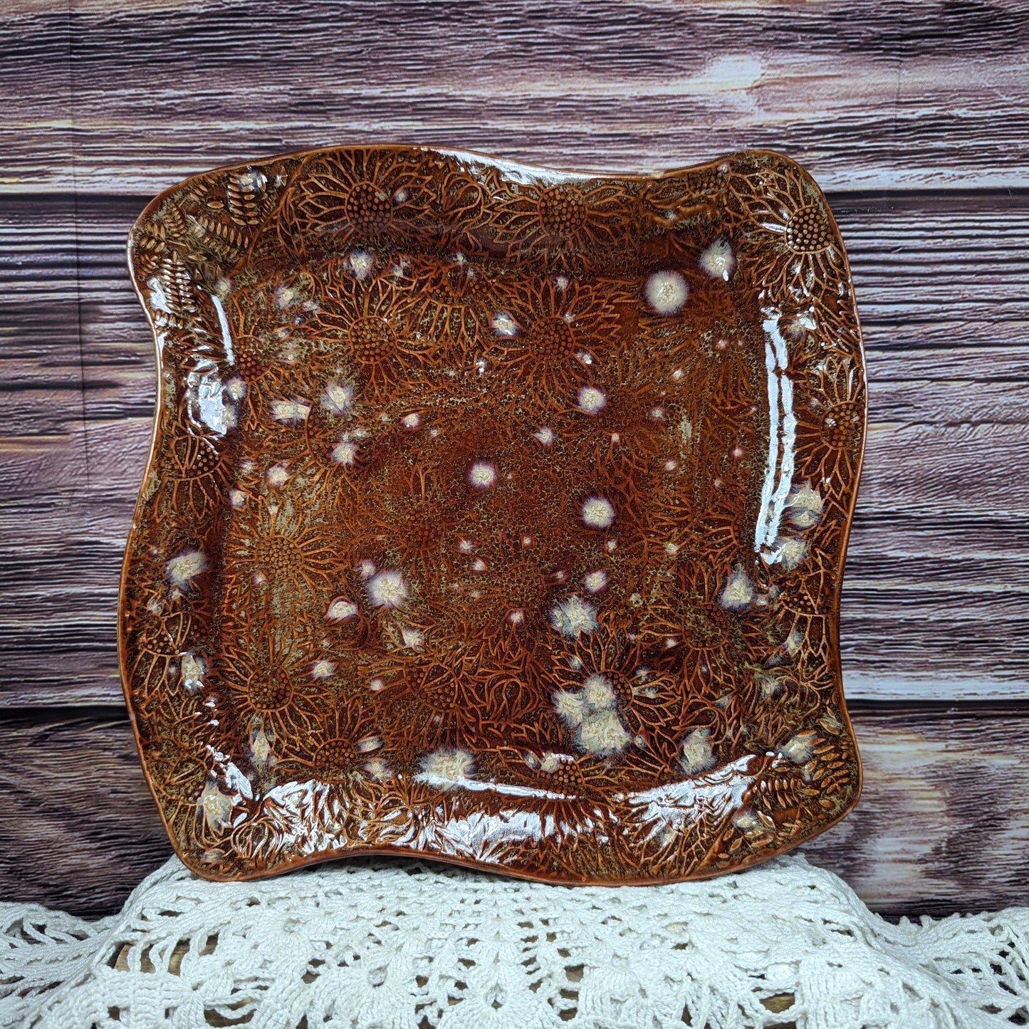 Sunflower swoopy square plate (10 inch)