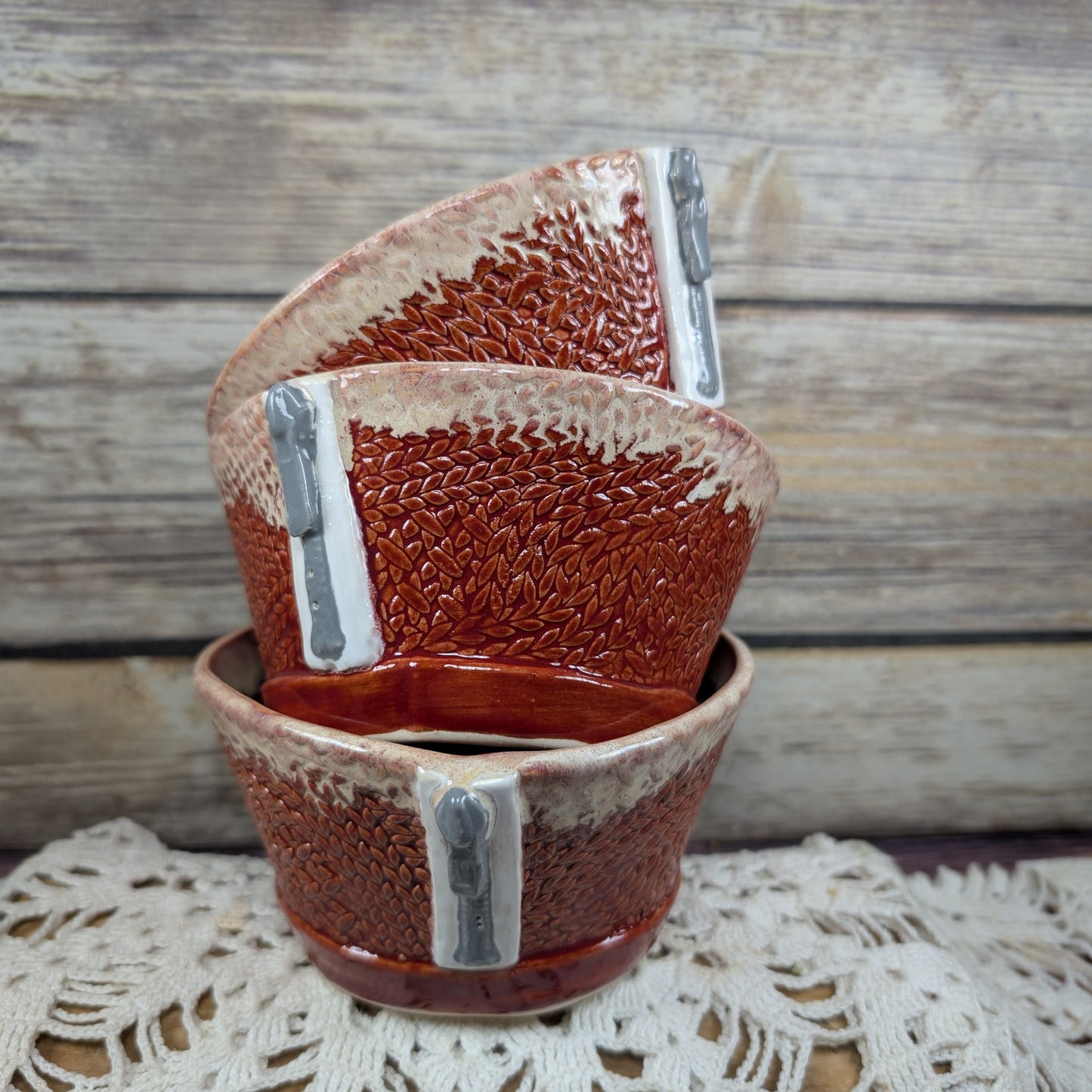 Knit stitch bowl
