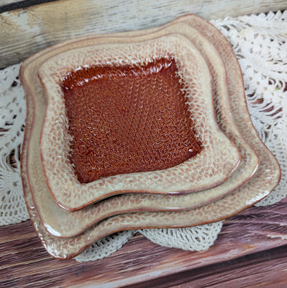 Knit Stitch swoopy square plate (7.5 inch)