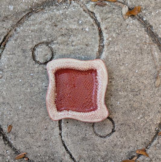 Knit Stitch swoopy square plate (6 inch)
