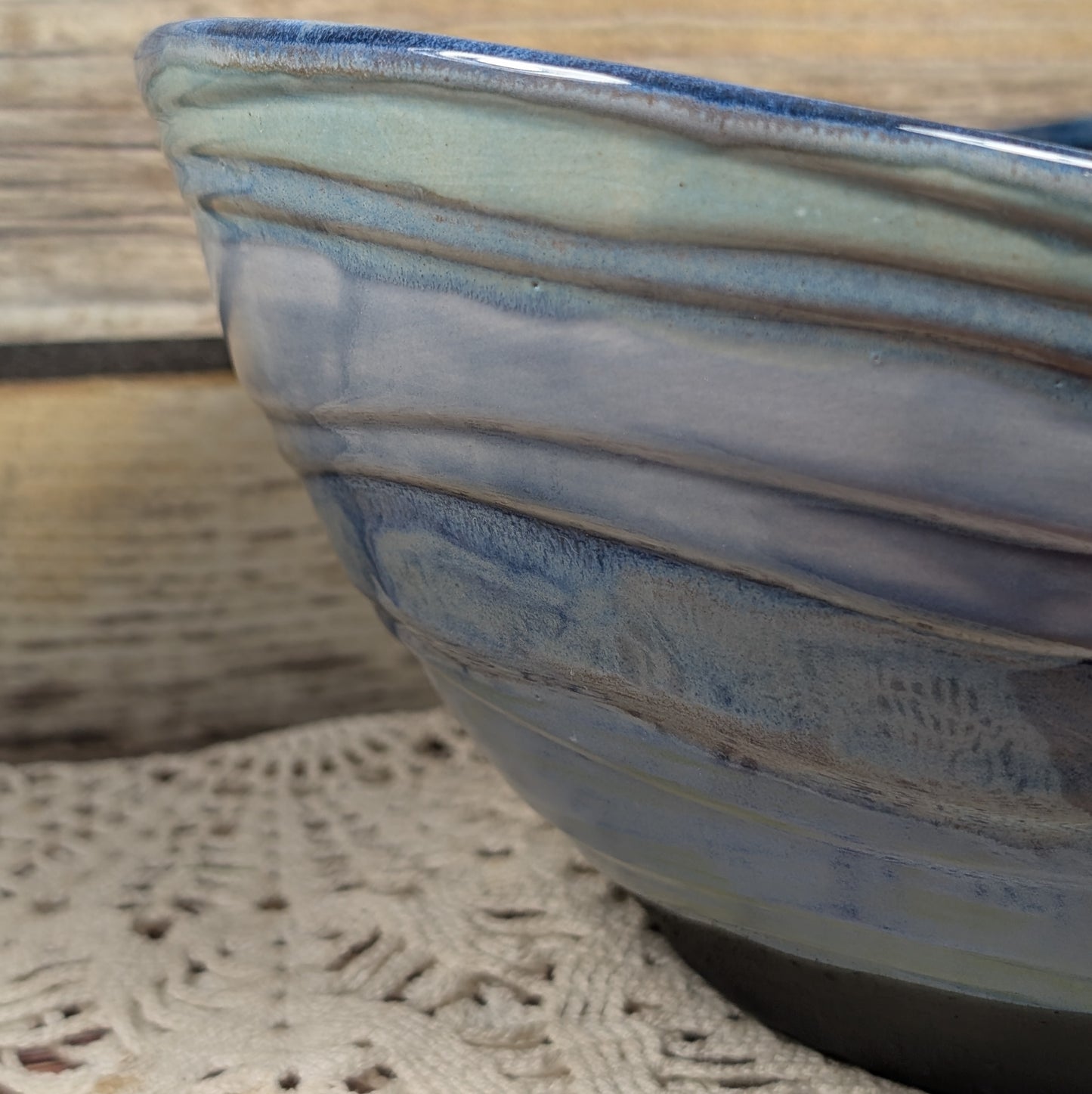 Large serving bowl