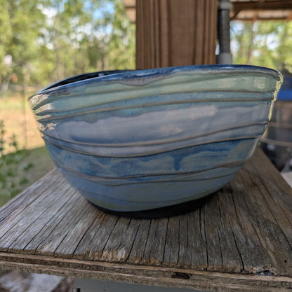Large serving bowl