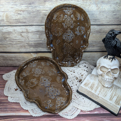 Skull-shaped tray (butterfly skulls)