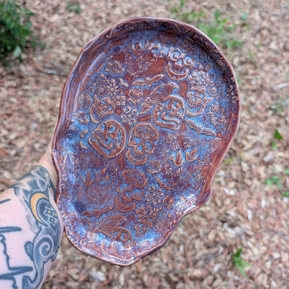 Skull-shaped tray (skulls and sugar skulls)