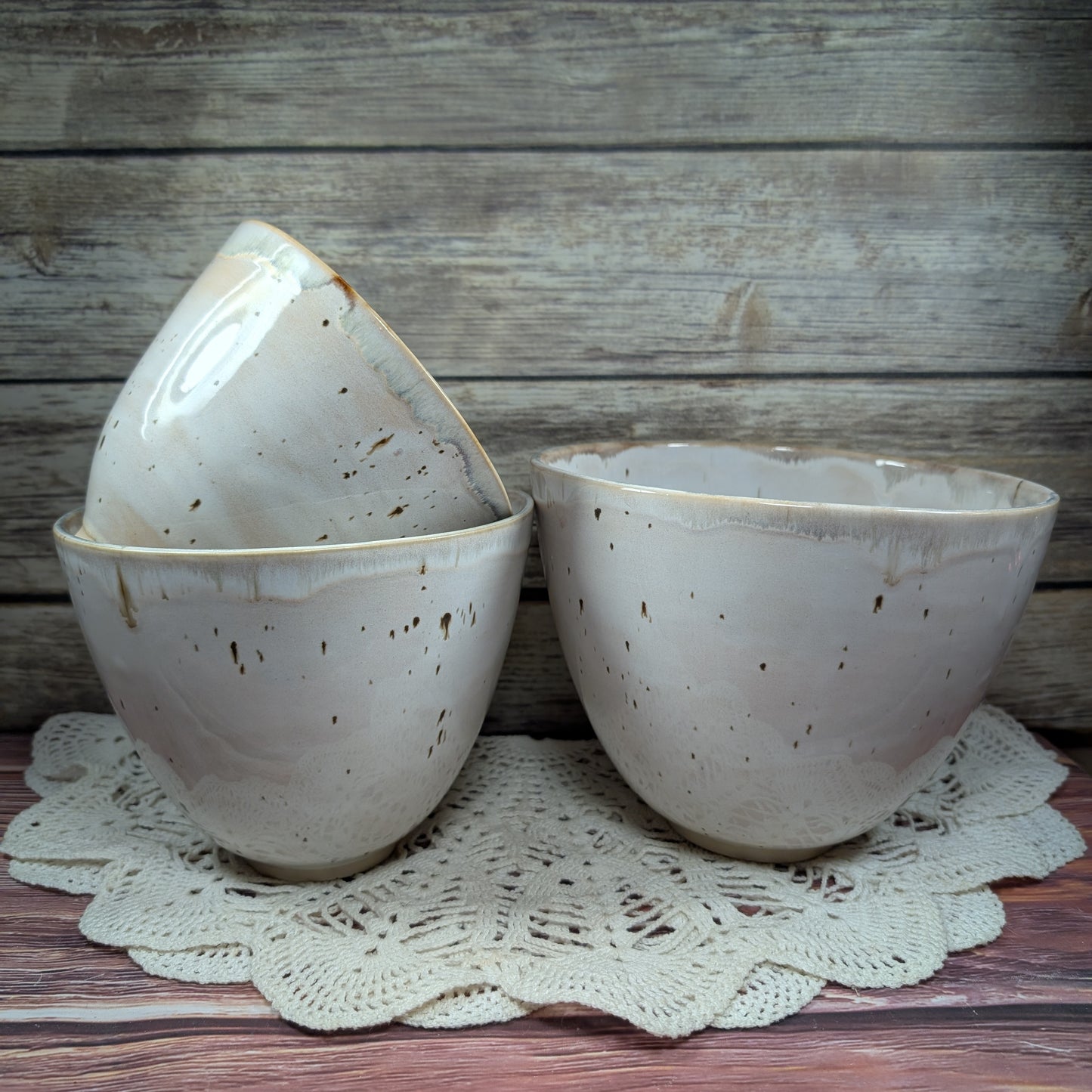 Nesting Mixing bowls (set of three; stoneware)