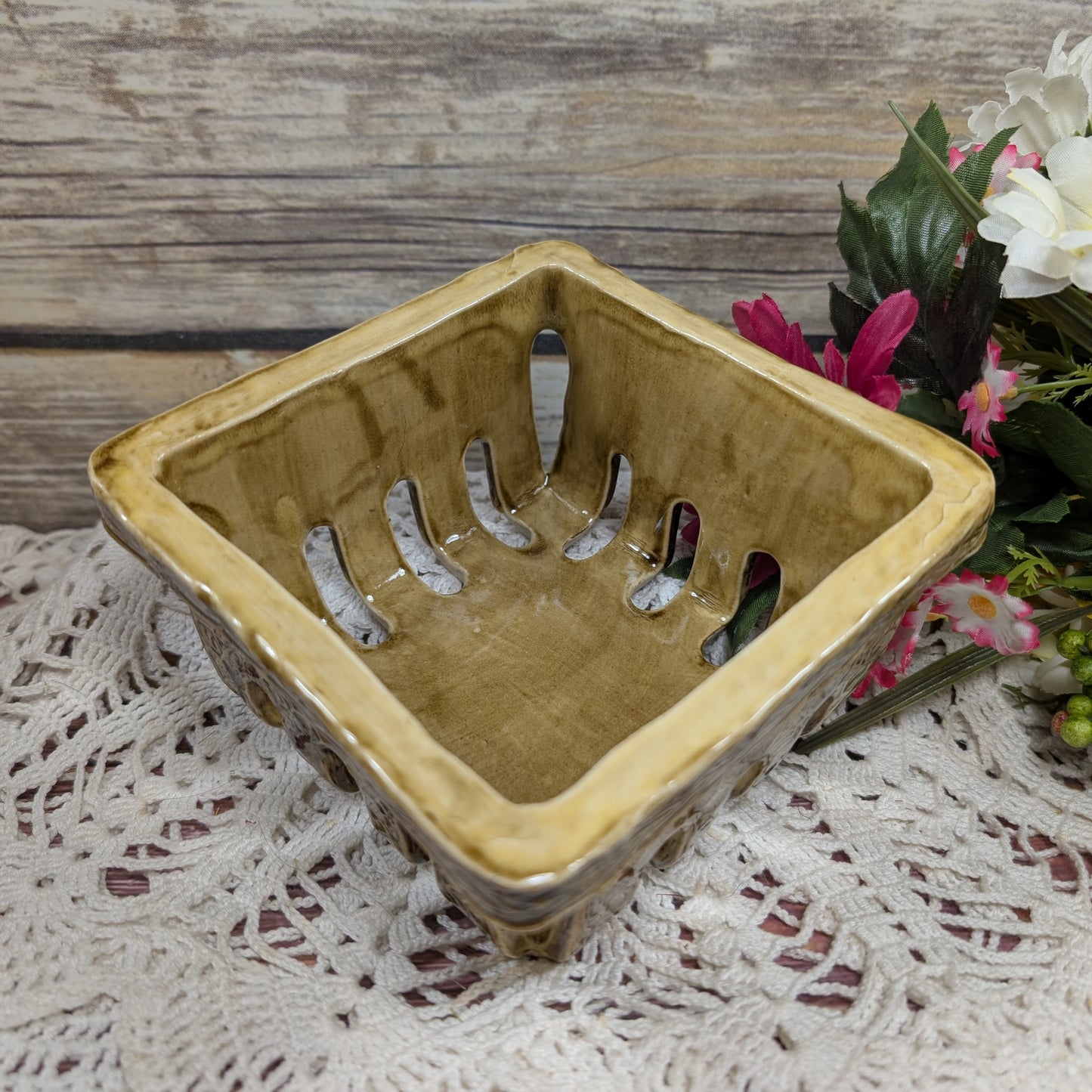 Honeycomb Berry basket