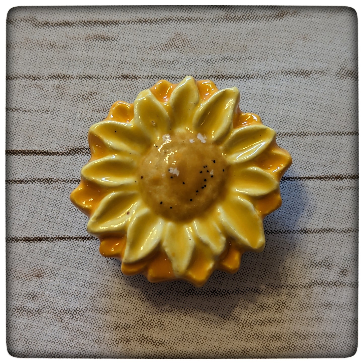 Sunflower magnet