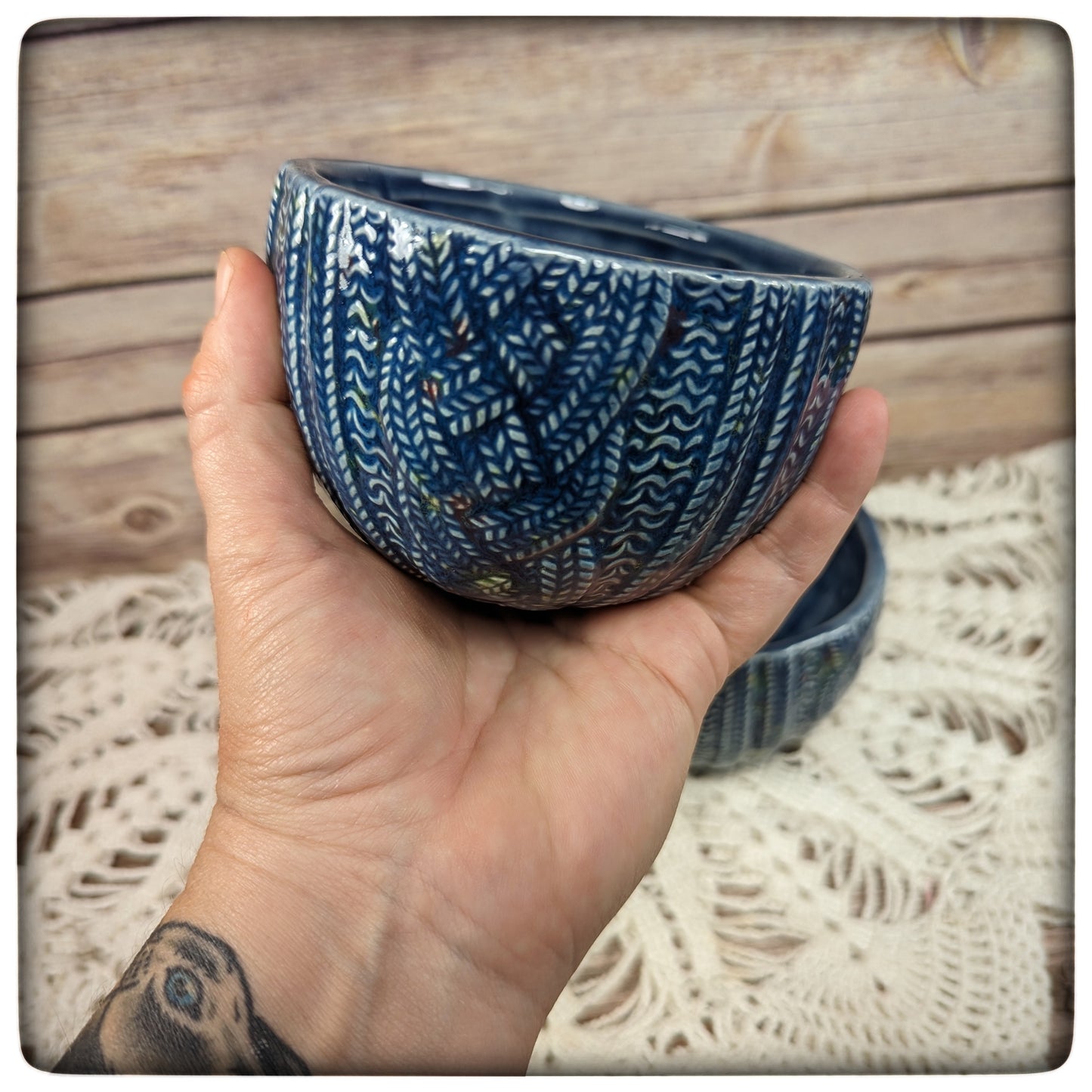Cabled Sweater bowl (small)