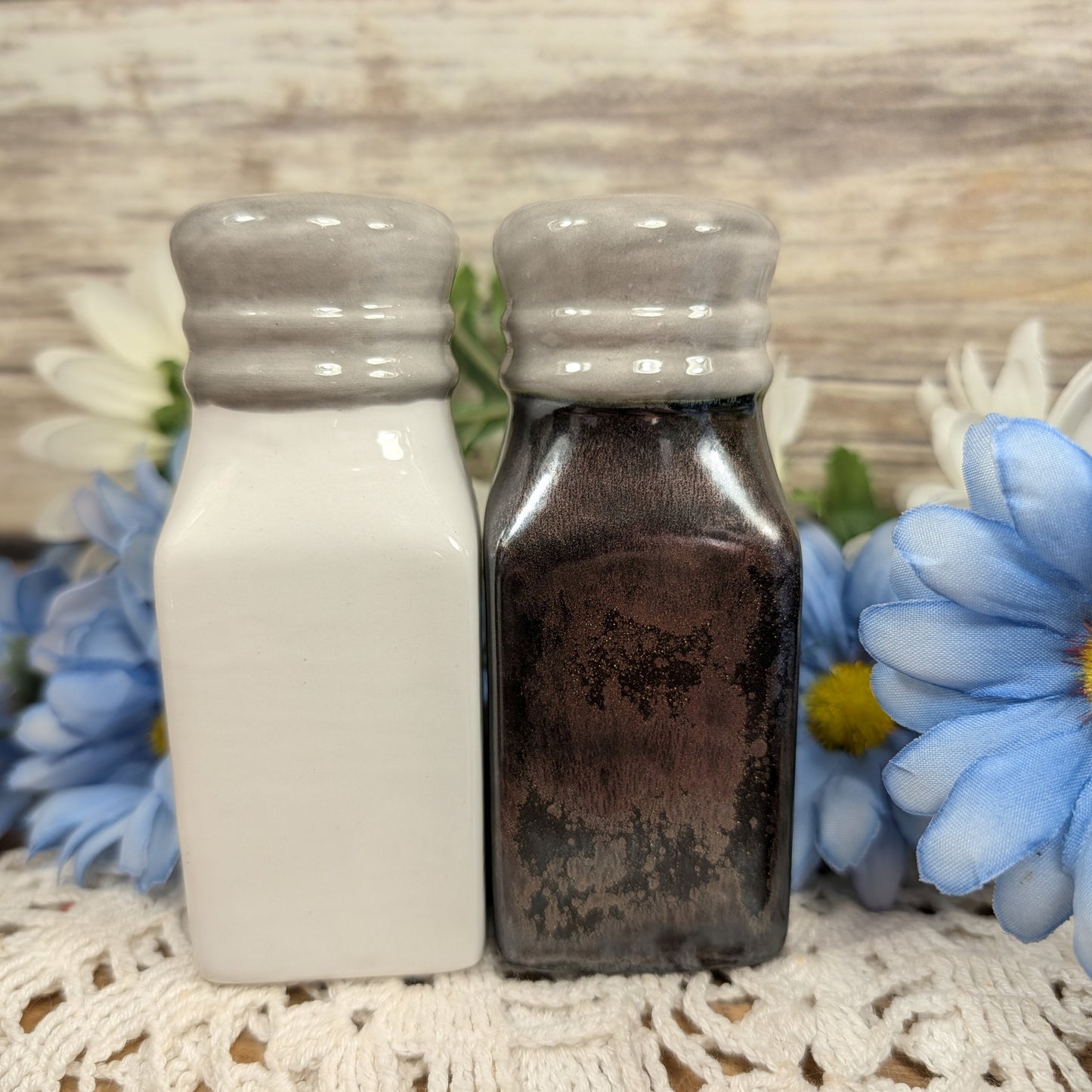 Salt & Pepper shakers