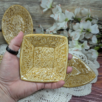 Tiny Trinket dish (honeycomb)