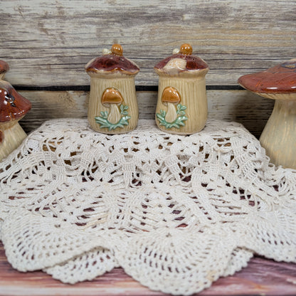 Retro Mushroom salt & pepper shakers (made-to-order, 6-8 weeks)