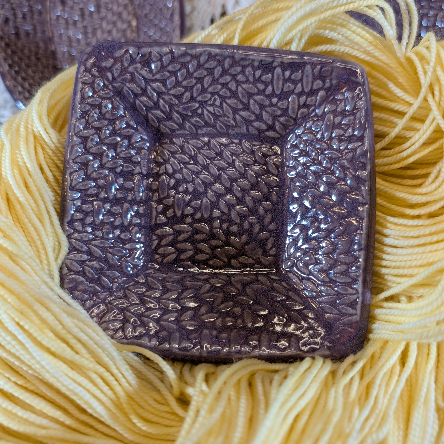 Tiny Trinket dish (knit stitch)
