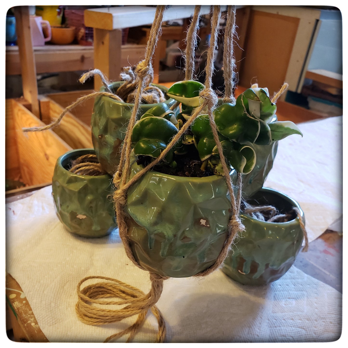 Hanging planter (small)