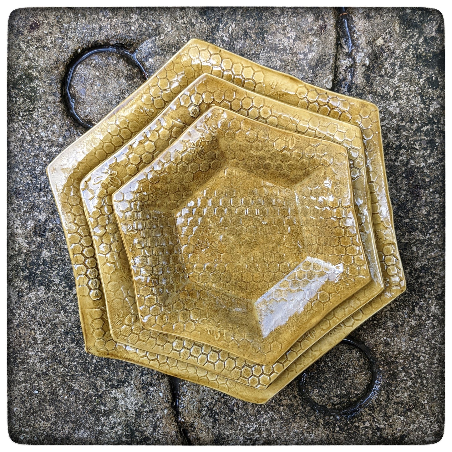 Honeycomb hexagon dish (5.5 inch)