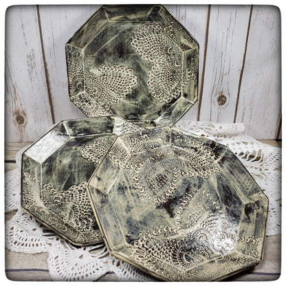 Crocheted Doily Dish (Sharon style; large octagonal)