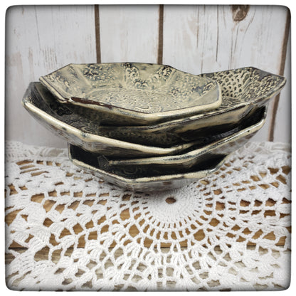 Crocheted Doily Dish (Sharon style; small octagonal)