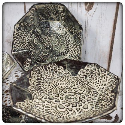 Crocheted Doily Dish (Sharon style; small octagonal)