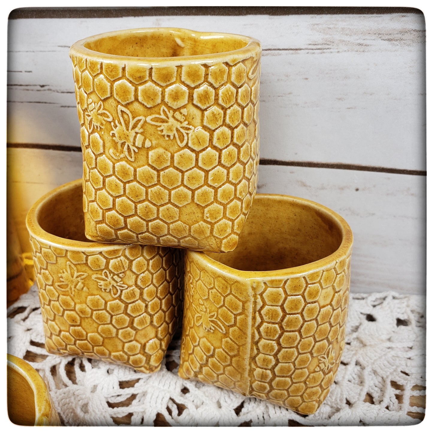 Honeycomb whiskey cup
