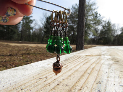 Acorn stitch marker set in green