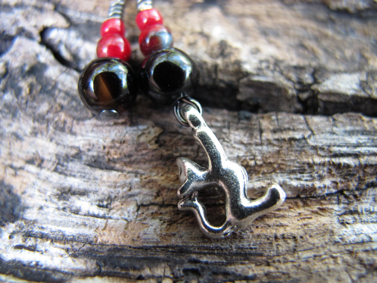 Cat stitch marker set in red