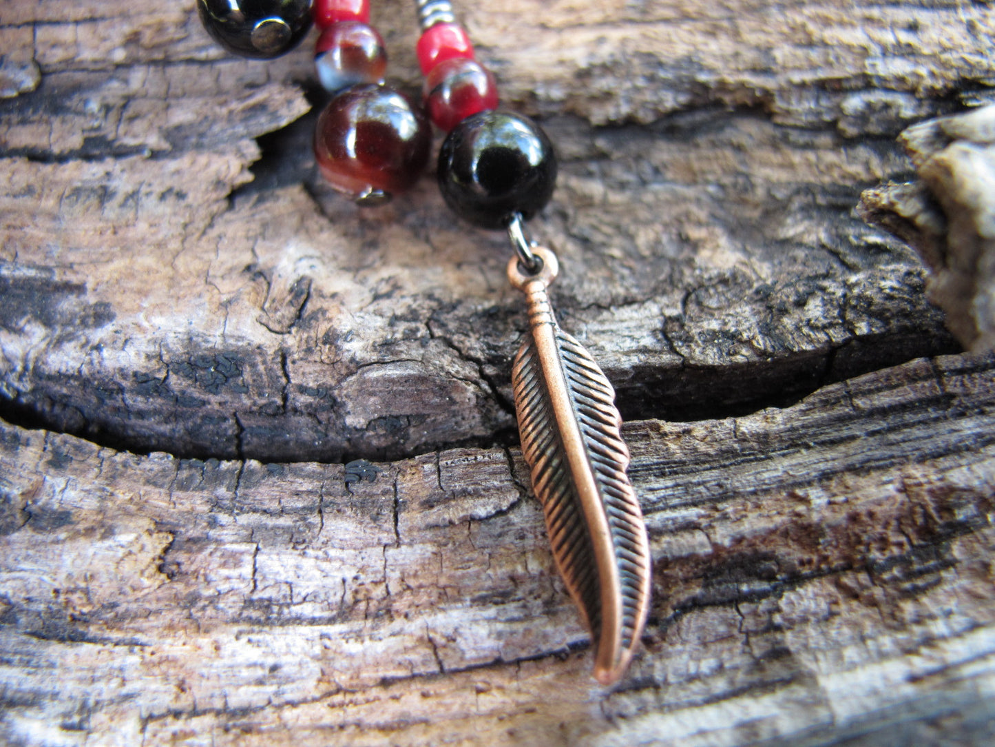 Feather stitch marker set in red