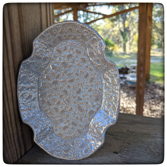 Skull soap dish (oval scalloped)