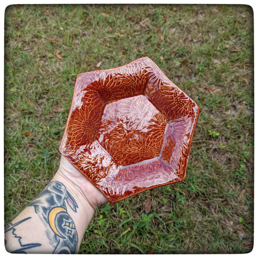 Sunflower hexagon dish (5.5 inch)