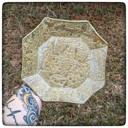 Wine octagon dish (7 inch)