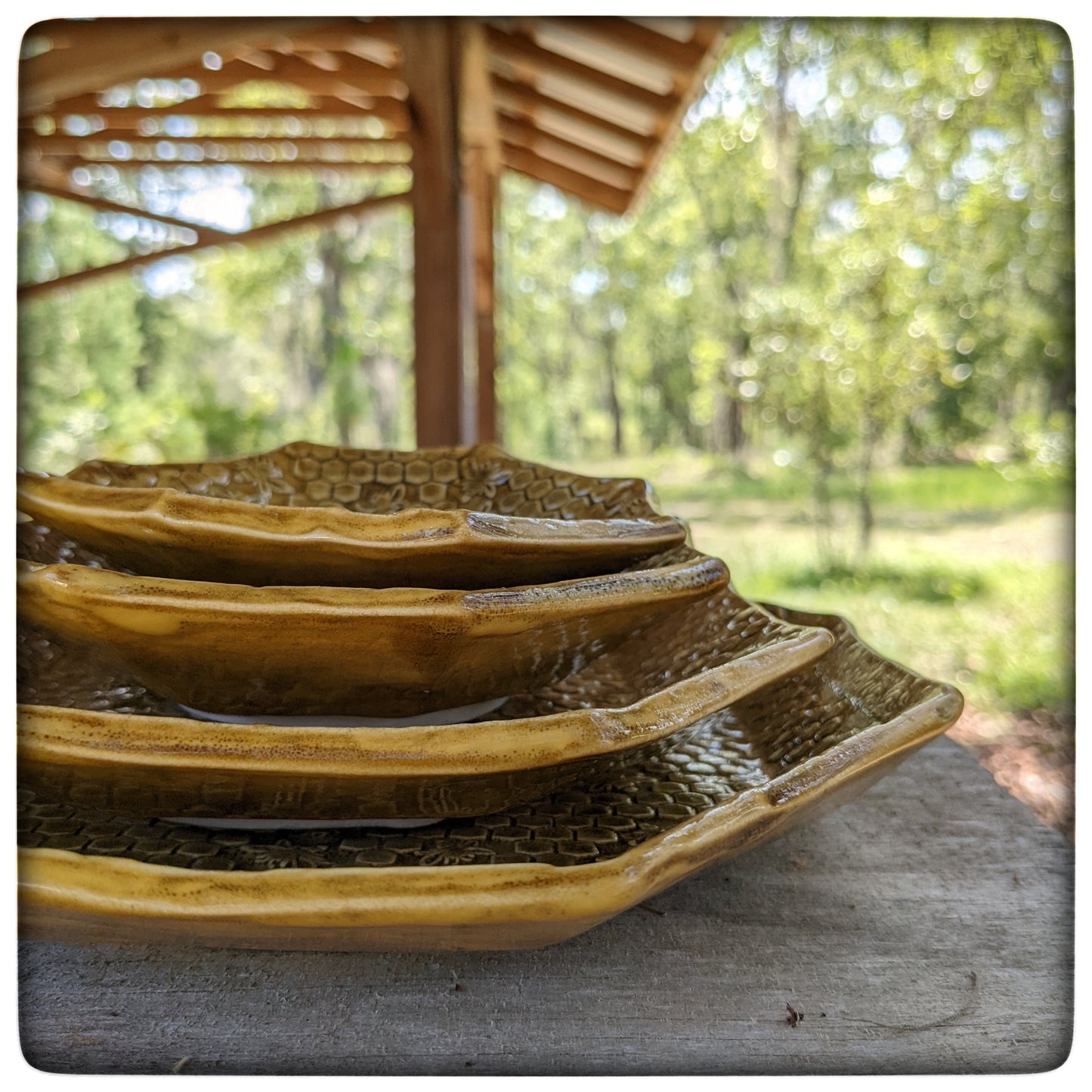 Honeycomb Octagon Dish (9 inch)